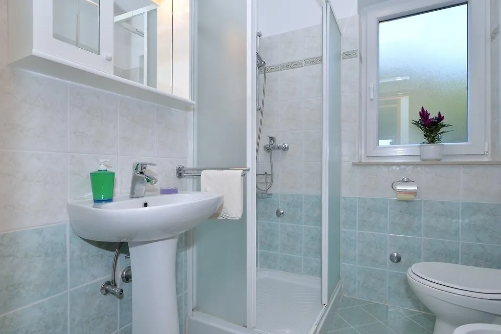 Apartment Andrea Sveta Marina Croacia