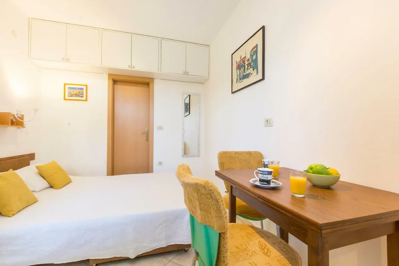 Apartment Andrea Sveta Marina